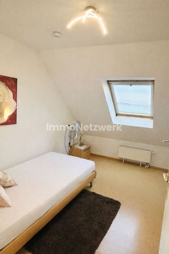 *Liebenswertes Reihenmittelhaus in Helmbrechts - Ihr neues Zuhause mit Weitblick* – DG Zimmer Schlafen oder Arbeitszimmer