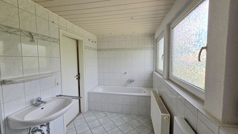 Ein Zuhause für die gesamte Familie – Bad (OG)