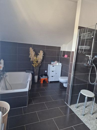 Bad mit Wanne