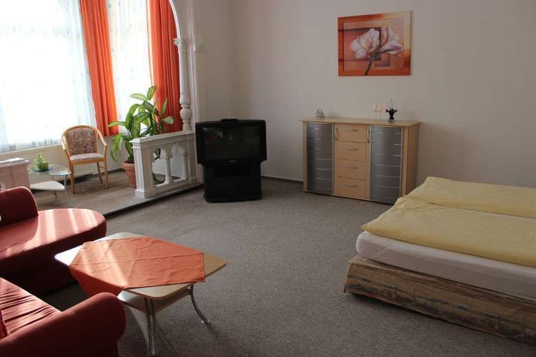 Ihr neues Zuhause in zentrumsnaher Lage in Wernigerode – Ferienwohnung 2  Wohn-/ Schlaf
