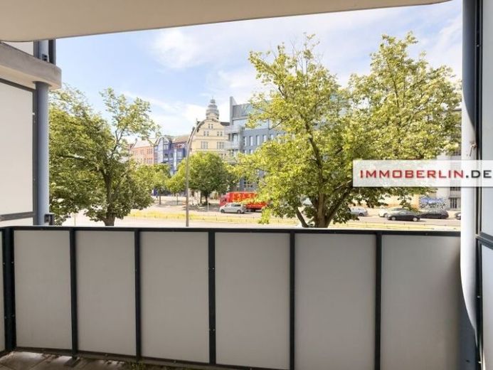IMMOBERLIN.DE - Appartamento perfettamente ristrutturato nel 2026 con balcone esposto a sud-ovest e ascensore in posizione centrale – Foto 1