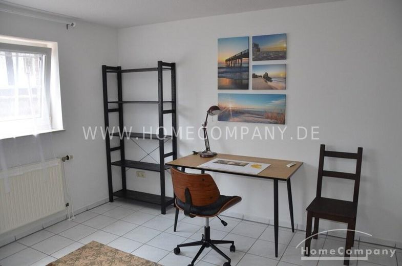 Großes Haus, möbliert, 6 Zimmer, Terrasse /Garten, Balkon, geeignet für bis zu 6 bis 8 Personen. – 0e591147167a1df7f1477e77ac65c40624a86e20.jpg