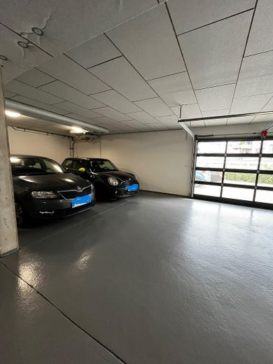 Modern 2-room apartment with underground parking space – Tiefgarage