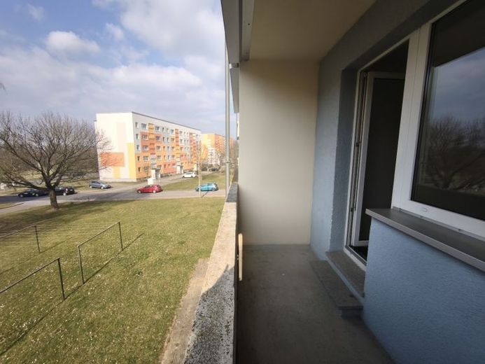Familienwohnung mit Balkon- alles neu! – Foto 1