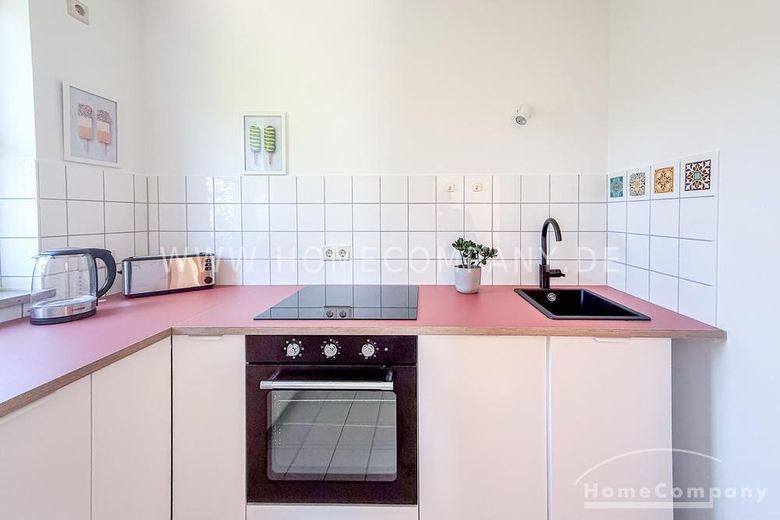 26811 HomeCompany Dresden सुसज्जित/फर्निश्ड स्टूडियो अपार्टमेंट Dresden-Neustadt में बालकनी सहित, अधिकतम 2 व्यक्ति – 700deedbd46059f4796ae98515d82a69aa701484.jpg