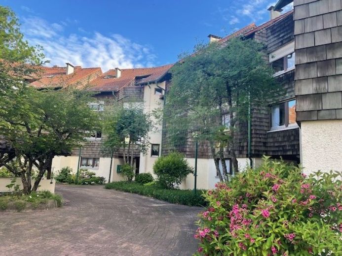 Beliebt, begehrt, besonders ! 3-Zimmer-Wohnung mit Balkon und TG-Stellplatz in Bad Dürrheim - Kurpark – Foto 1