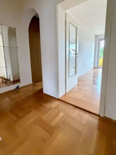 Helle 2-Zimmer-Wohnung mit Balkon in Hildesheim - Marienburger Höhe, nahe Universität (4179/06) – Zugang zu Wohnzimmer und Küche