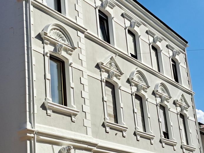 Gebäudefront Ausschnitt