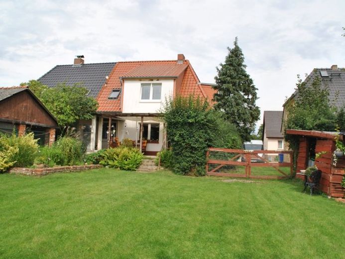 Marlow-OT Doppelhaushälfte in Ostseenähe! – Foto 1