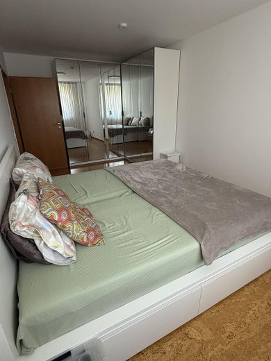Schönes Haus mit Garten in Ratingen und Garage – Schlafzimmer + glastur schrank