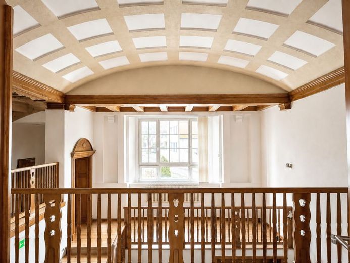 Historischer Charme trifft großzügiges Wohnen - Fabrikantenvilla in Oschatz – Foto 1