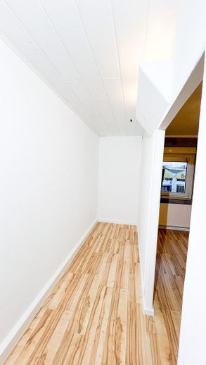 Begehbarer Kleiderschrank