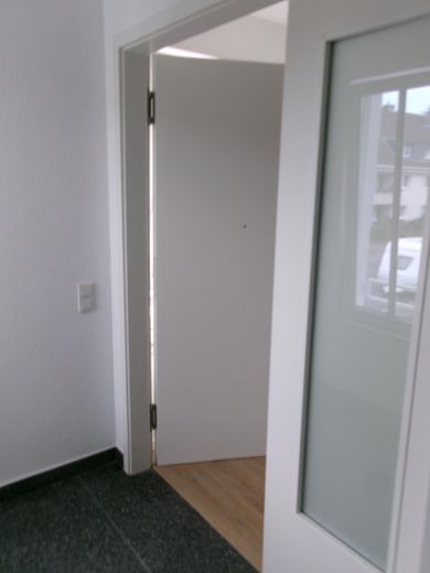 Erstbezug Neubau – Wohnungseingang