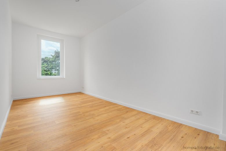 Kernsanierter 3-Zimmer-Altbau in Berlin-Köpenick: Erstbezug mit Wohnküche, Tageslichtbad und Balkon – Zimmer 3