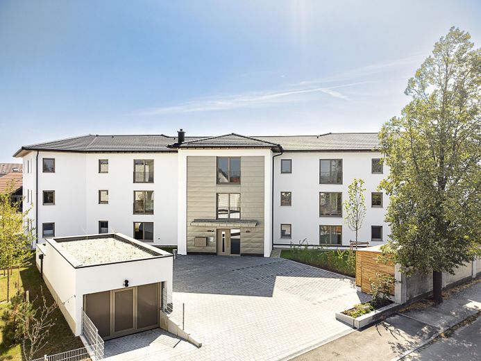 Neubau von 2024, 3-Zimmer-Wohnung mit 150 qm Garten,  Aufzug, TiGa, – Foto 4
