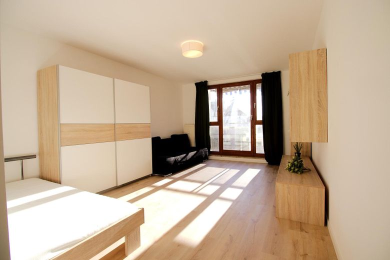 Wohn-/ Schlafzimmer
