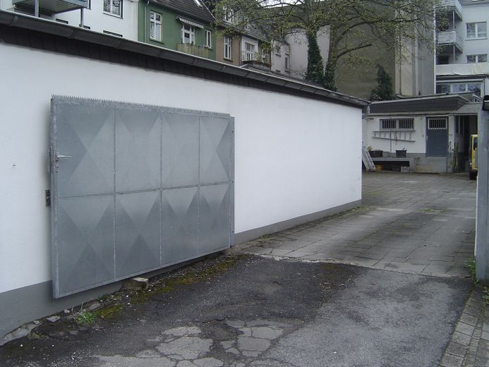 verschlossene Stellplätze