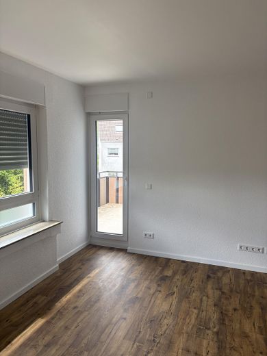 Kernsanierte 3 Zimmerwohnung in Wuppertal Oberbarmen-Nächstebreck – Foto 3