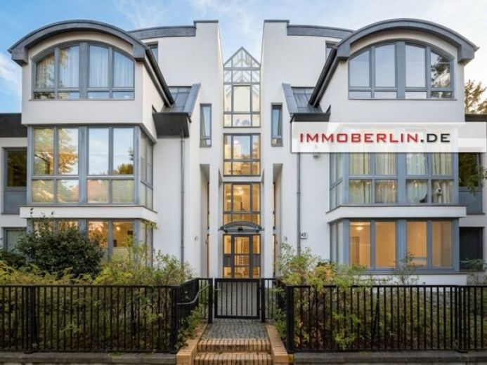 IMMOBERLIN.DE - Toplage! Attraktive Wohnung mit zwei Südterrassen & Garten – Foto 1