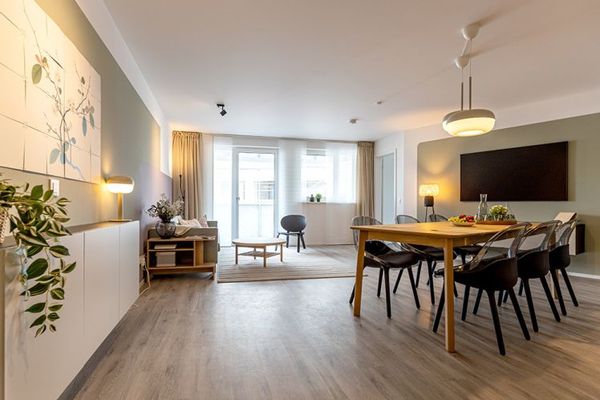 Ideal family apartment | large open-plan kitchen/living room | fitted kitchen | guest WC | smart home & heat pump | elevator