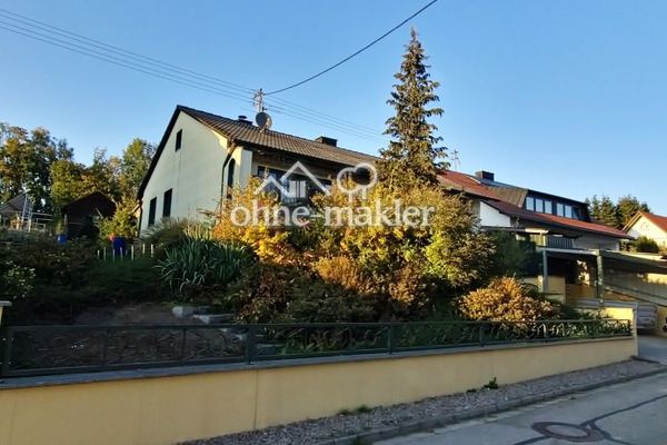 Casa unifamiliar con terreno de recreo opcional