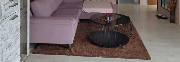 Traumhaftes Wohnen am Rhein: Großzügige Maisonette in Top-Lage von Neuss-Grimlinghausen – Wohnzimmer, Ansicht A