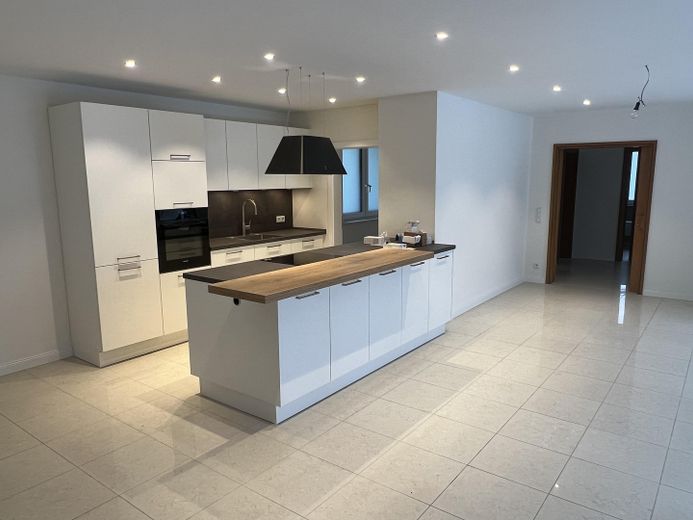 Wohnküche und Esszimmer