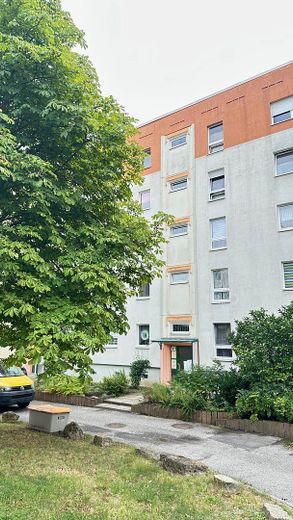 4 Zimmer auf 67 m² in Weimar-Schöndorf – Hauseingang