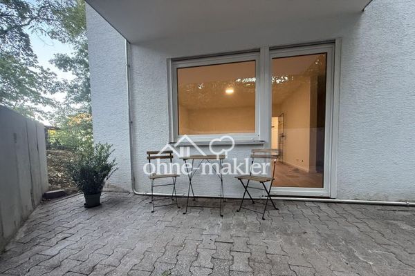 Modern gerenoveerd 2-kamerappartement op de begane grond met groot terras op de Betzenberg