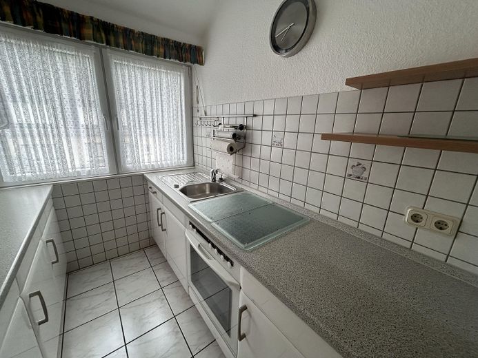 Attraktive Doppelhaushälfte in absolut ruhiger Lage in Bergkamen-Rünthe – Raum 11 Küche gemäß Skizze