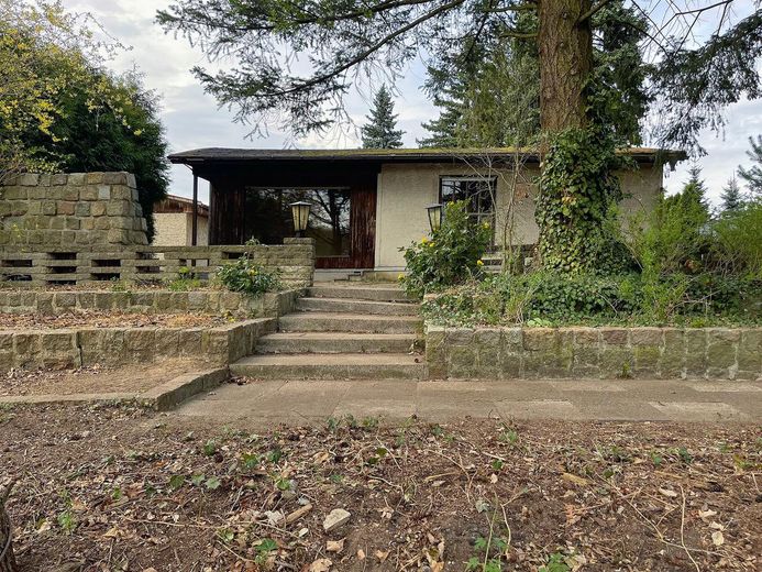 Seltenes Seegrundstück! 1.079 m² | privater Seezugang | Südlage | Berlin-Nähe | provisionsfrei – Bungalow + Seeansicht