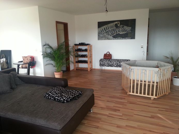 Amplio apartamento con vistas panorámicas – Wohnzimmer