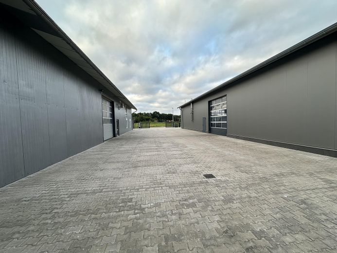 Immobile commerciale 2 capannoni 300 + 450 m² casa unifamiliare 188 m² – Foto 16