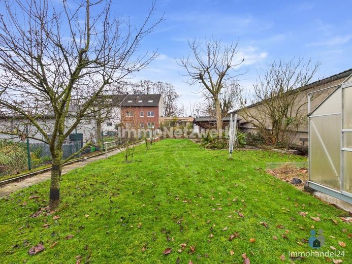 TOPANGEBOT***Bungalow mit großem Grundstück unmittelbar am See***NEU – Garten