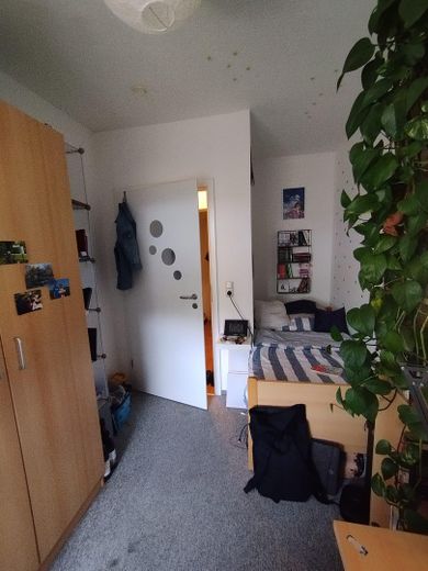 Möblierte WG-Zimmer für junge Studierende – Foto 6