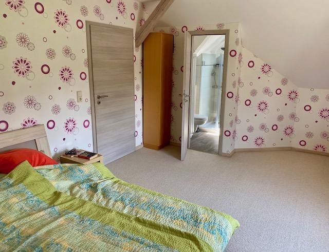 4‑Seiten‑Hof 8200 m², Teilfinanzierung mögl. Berlin-nah, für Pferde, Mehrgeneration, Gewerbe; Café – Eigenes Bad 1 Schlafzimmer