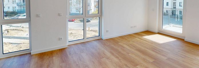 Moderne 3-Zimmer-Wohnung mit Balkon und komfortablem Badezimmer mit Dusche und Badewanne! – Ansicht I: Wohn- und Essberei…