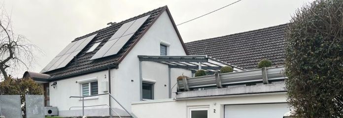 Gepflegtes Einfamilienhaus mit moderner Ausstattung und Terrasse in Holzheim