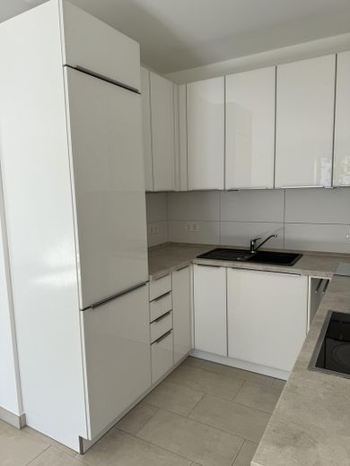 Nur 100 m vom Meer entfernt - Stilvolle 3 ZKB Wohnung mit Marken EBK u. TG Stellplatz – फोटो 9