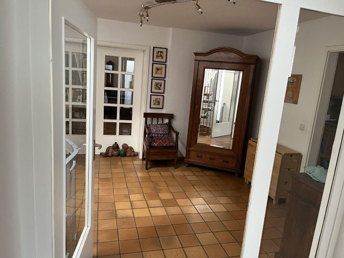Stilvolles Einfamilienhaus mit Einliegerwohnung – Foto 3