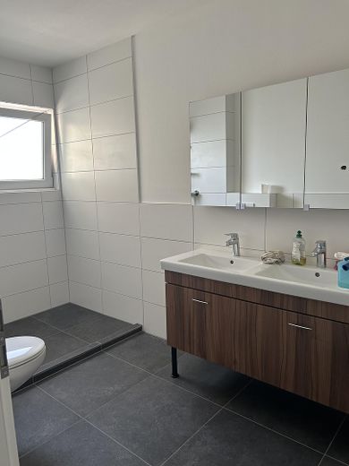 Zimmer in zwei Neubau-Maisonettewohnungen an Studenten zu vermieten – Foto 5