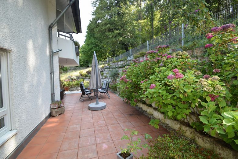 Provisionsfrei:  134m² ETW mit umlaufender Terrasse und Garage – 8 Terrasse