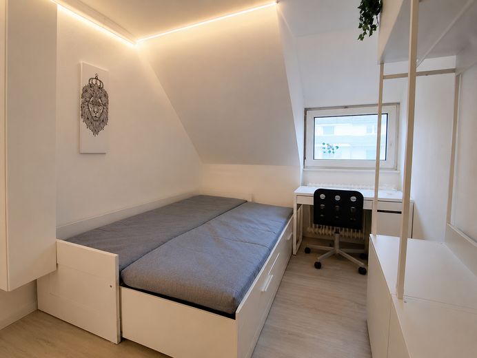 5-Min zum HBF | Kernsaniertes WG-ZIMMER – WG-Zimmer