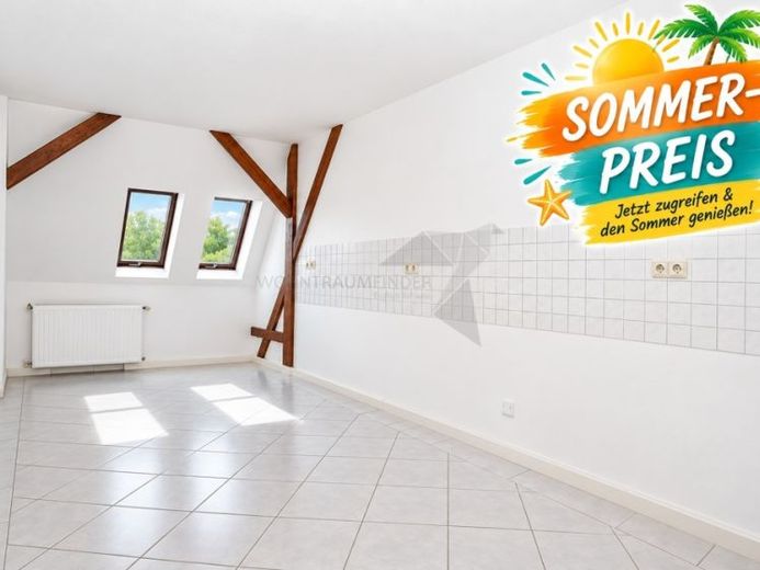 Romantische 3-Raum-DG-Wohnung mit Sichtbalken und großer Wohnküche – Foto 1