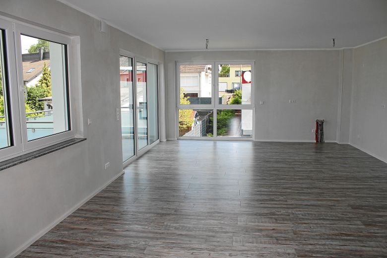 Objekt Domblick 61, 53639 Königswinter Thomasberg WE 04 – Wohnzimmer mit offener Küche