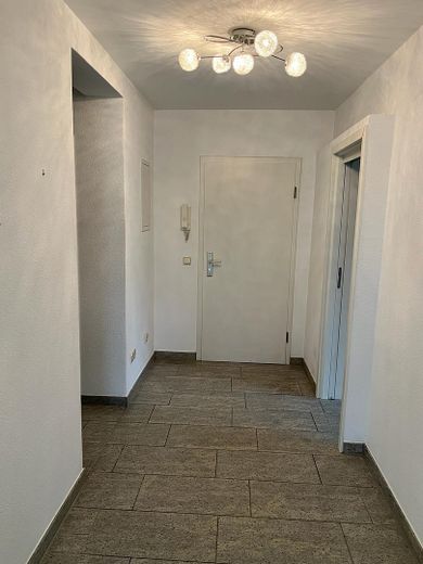 Exclusivo piso de 2 habitaciones para amantes del jardín – Foto 14