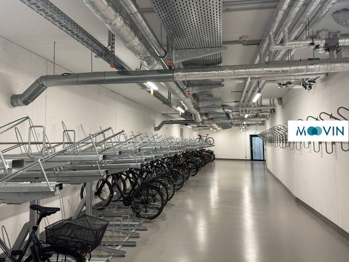 Möbliertes Smart-Apartment mit EBK, ALL-IN-MIETE, UVM. am Rheinufer - URBAN BASE – Fahrradkeller