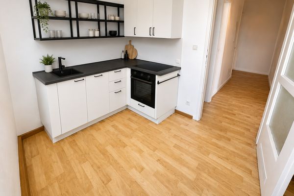 3 Zimmer Wohnung mit neuer Einbauküche / WG geeignet