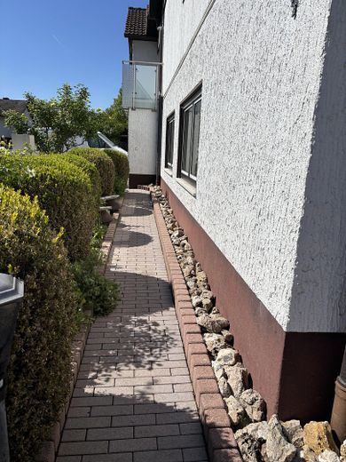 Außenbereich_vorderer Garten.