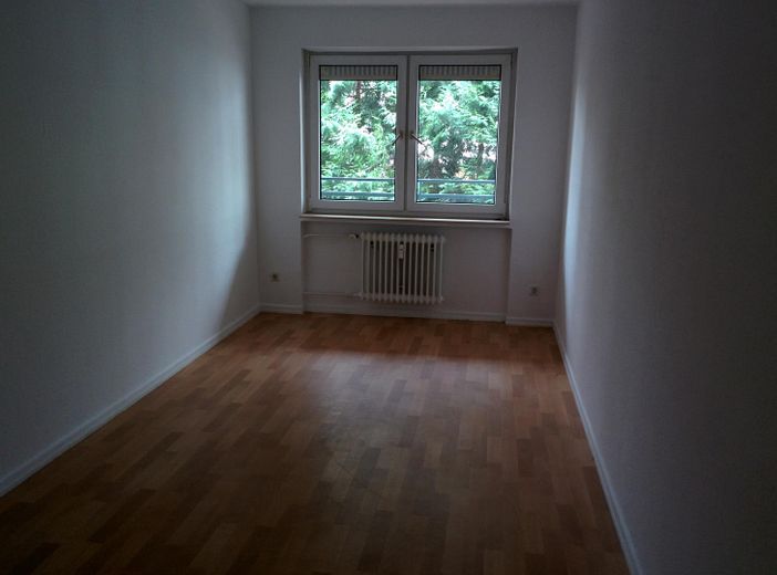 At the Offenbach Trade Fair – quiet location, good transport connections for families – Kinderzimmer